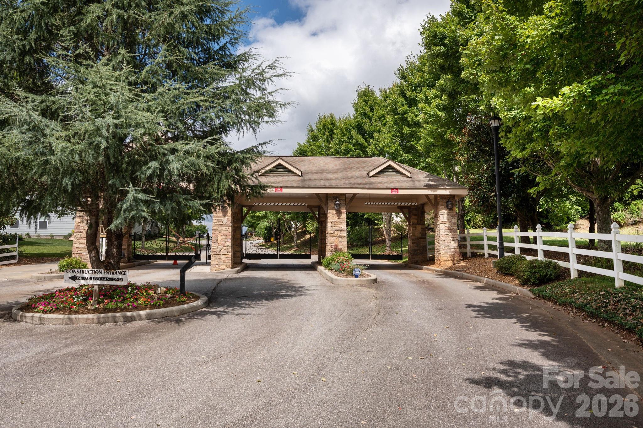 45 Dreambird Drive