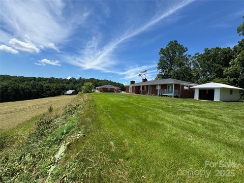 598 Miles View Drive Mills River NC 28759