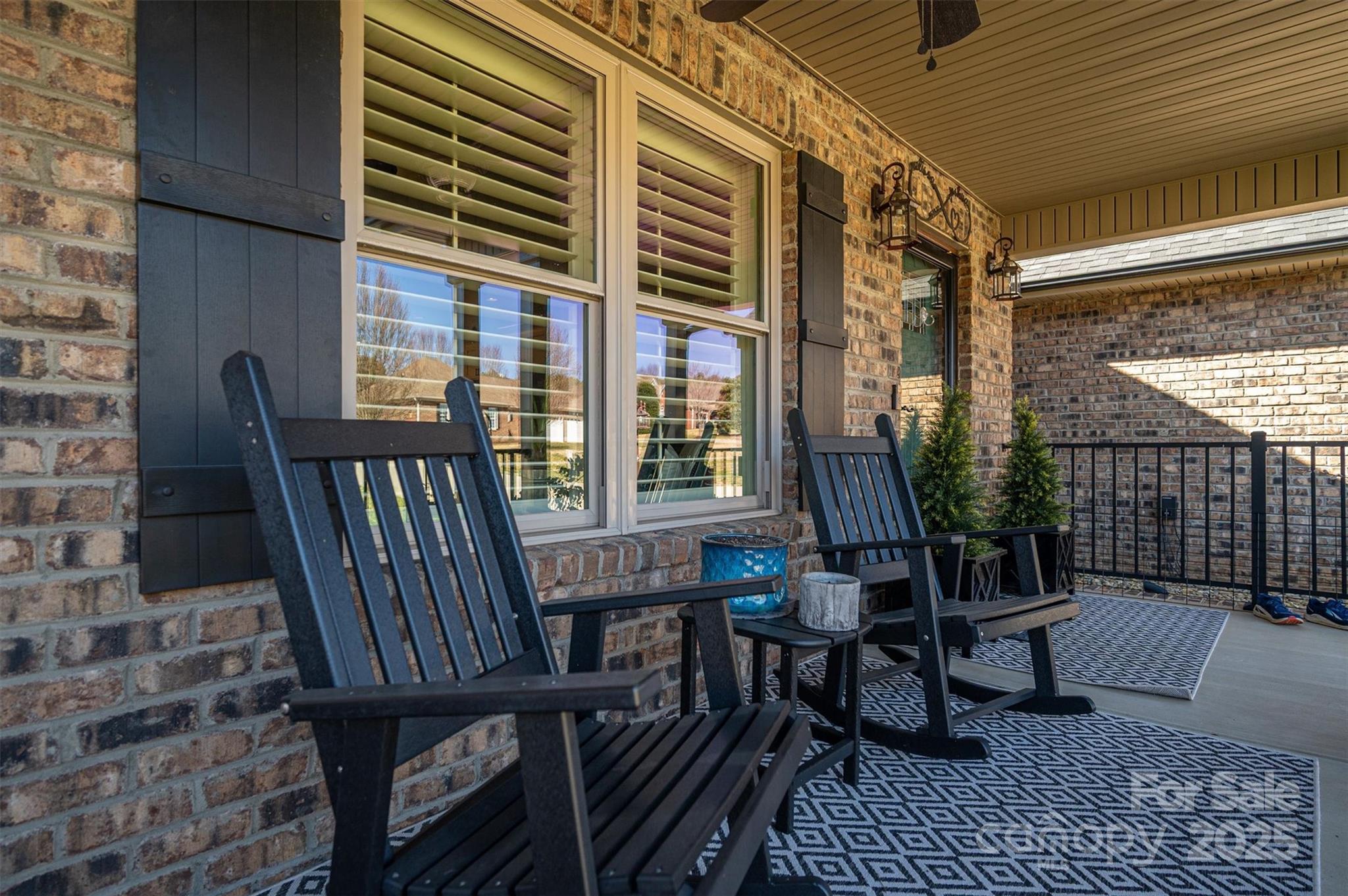 944 Clear Creek Circle
