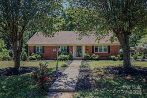 A home in Hickory