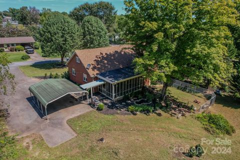 A home in Hickory