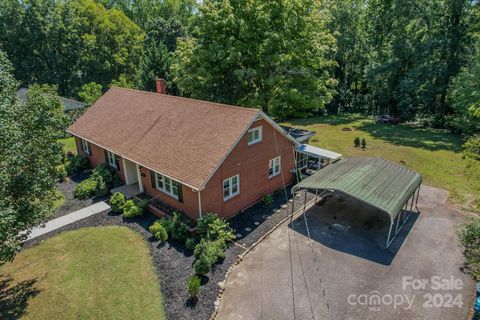 A home in Hickory