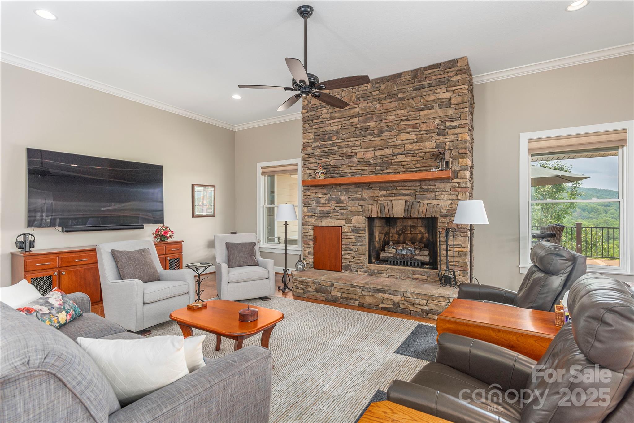 930 Big Raven Lane