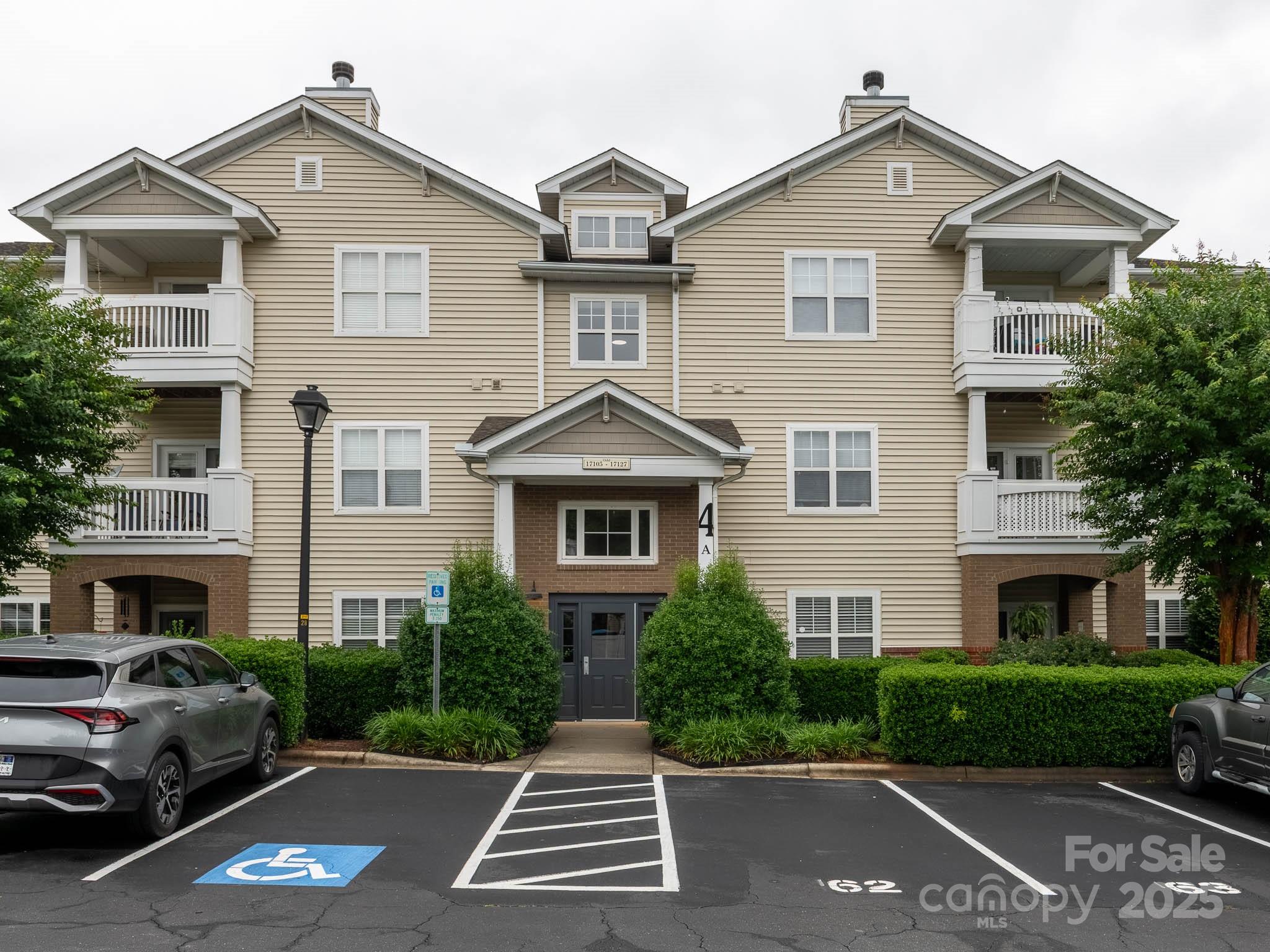 17119 Doe Valley Court