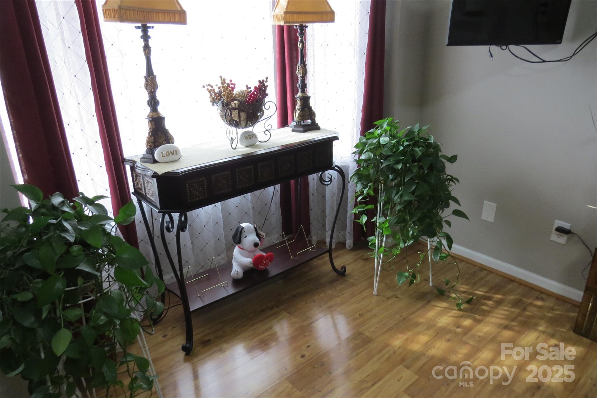 2901 Compton Court NW