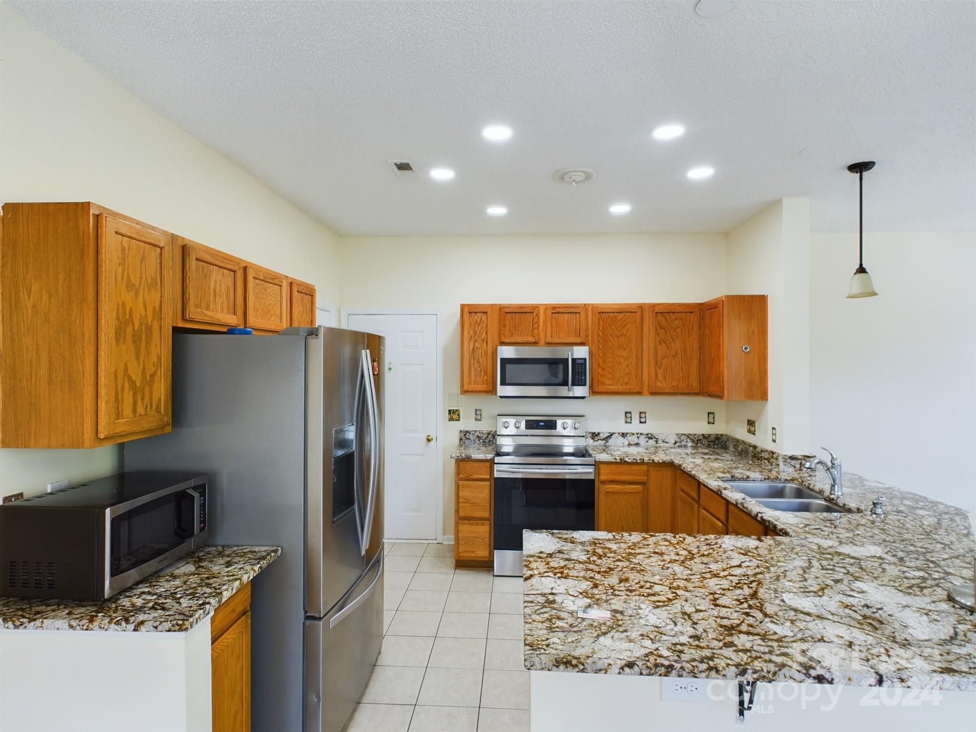 Ayrshire Glen - Residential Lease