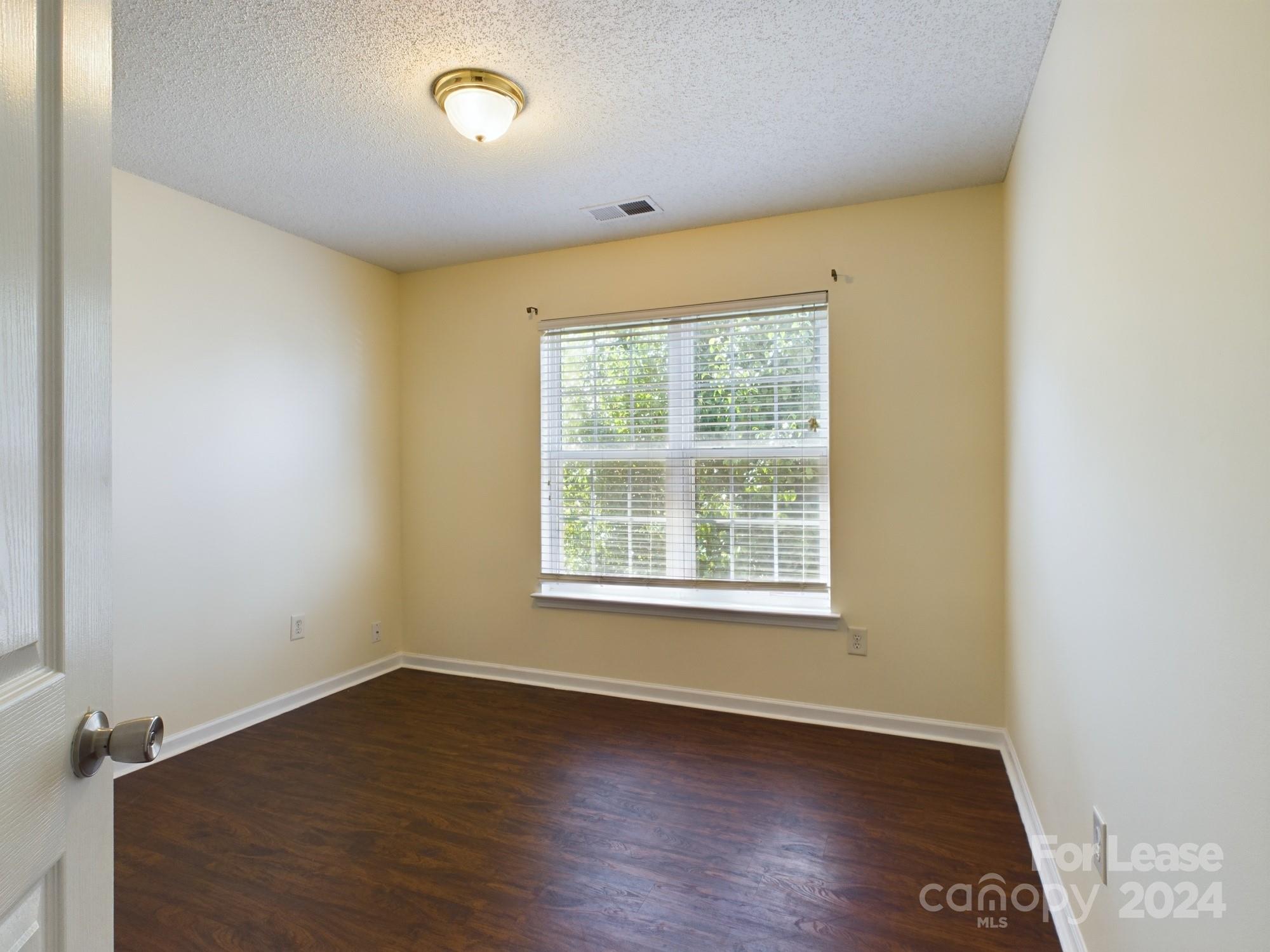 Ayrshire Glen - Residential Lease