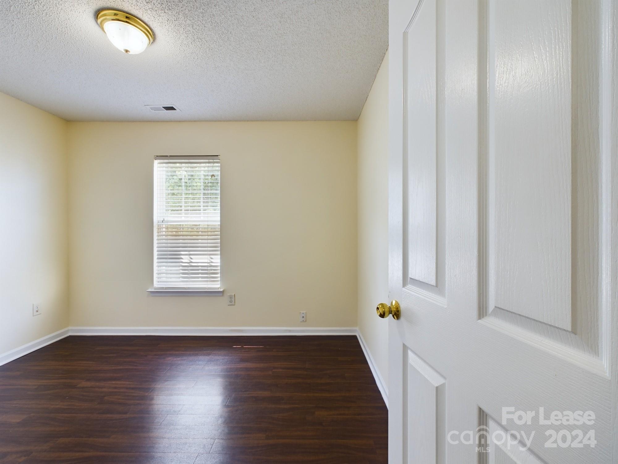 Ayrshire Glen - Residential Lease