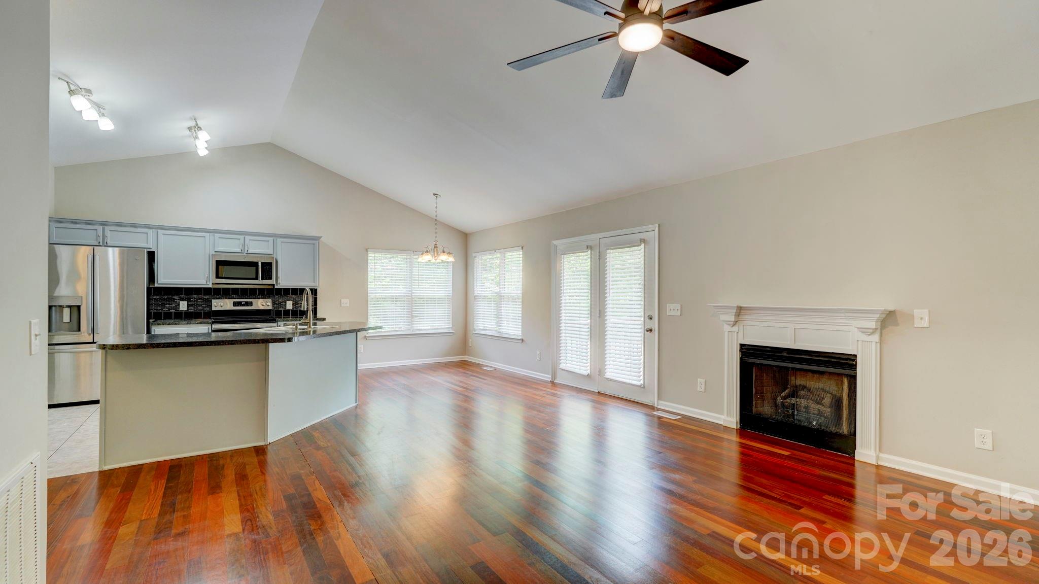 1834 Morningside Lane