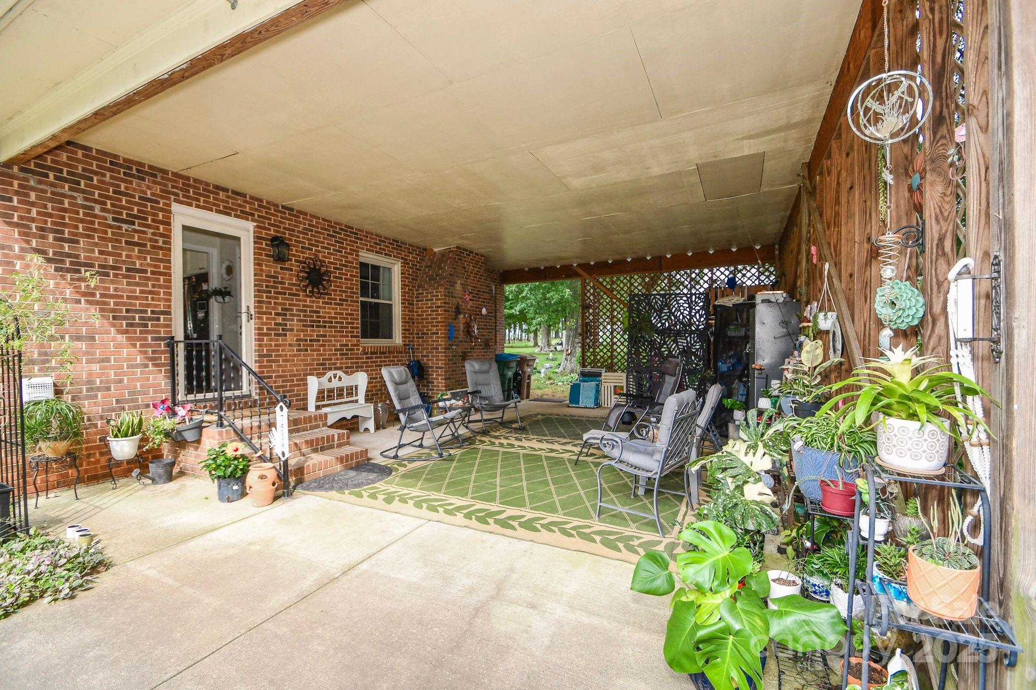 7518 Surry Lane