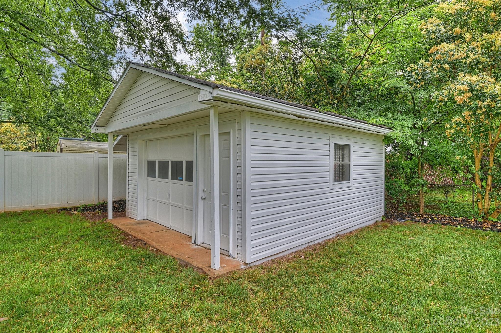 Country Club - Residential