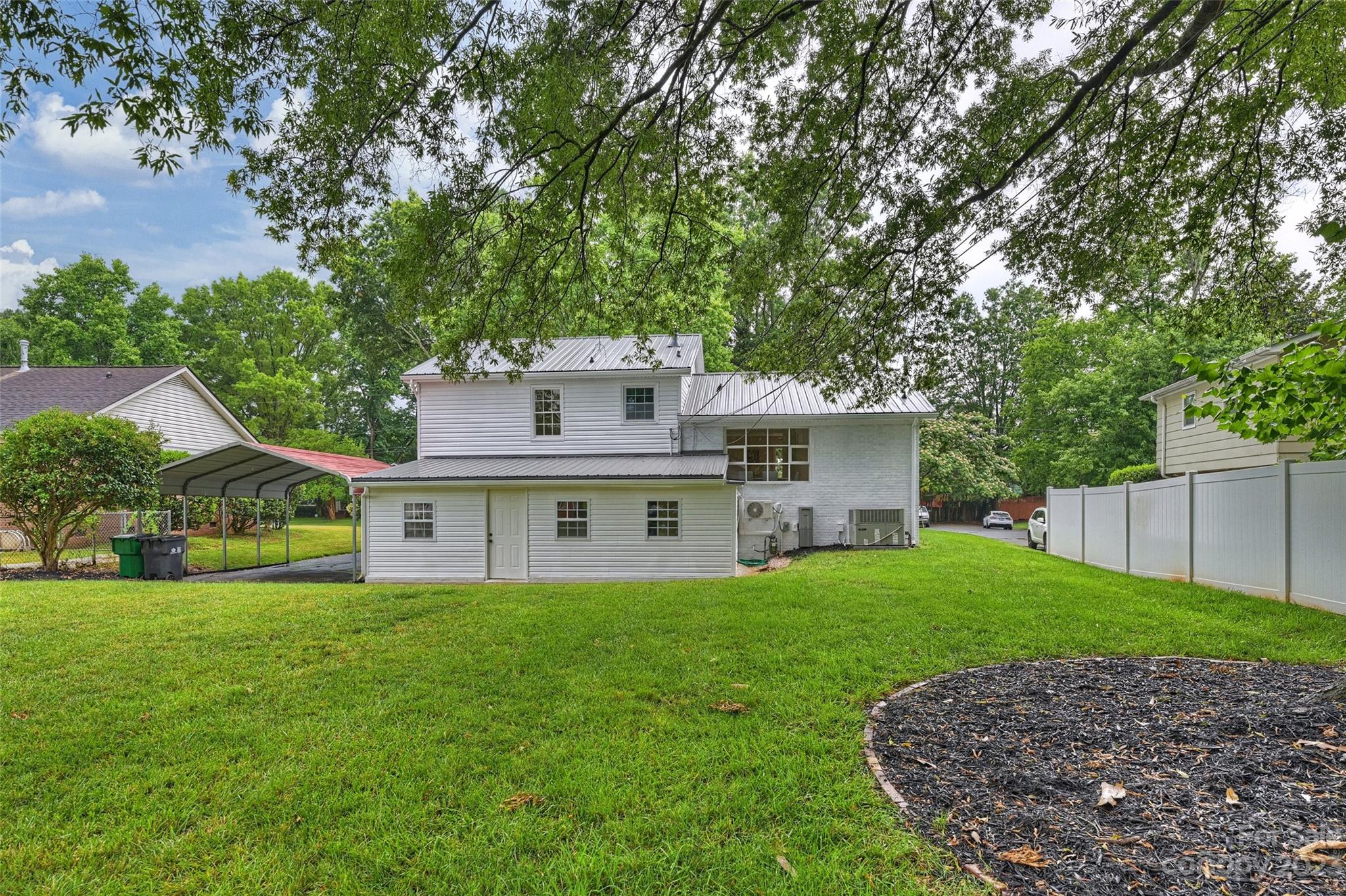 Country Club - Residential