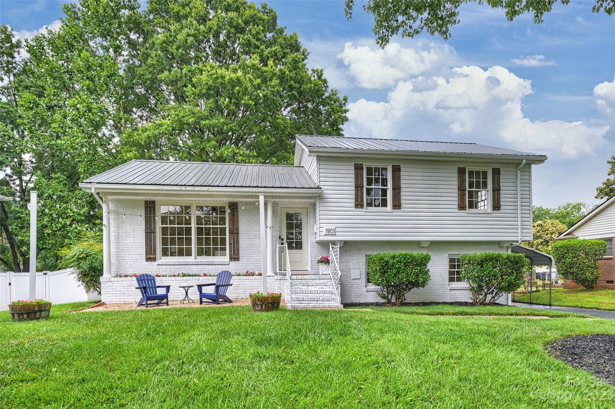 Country Club - Residential