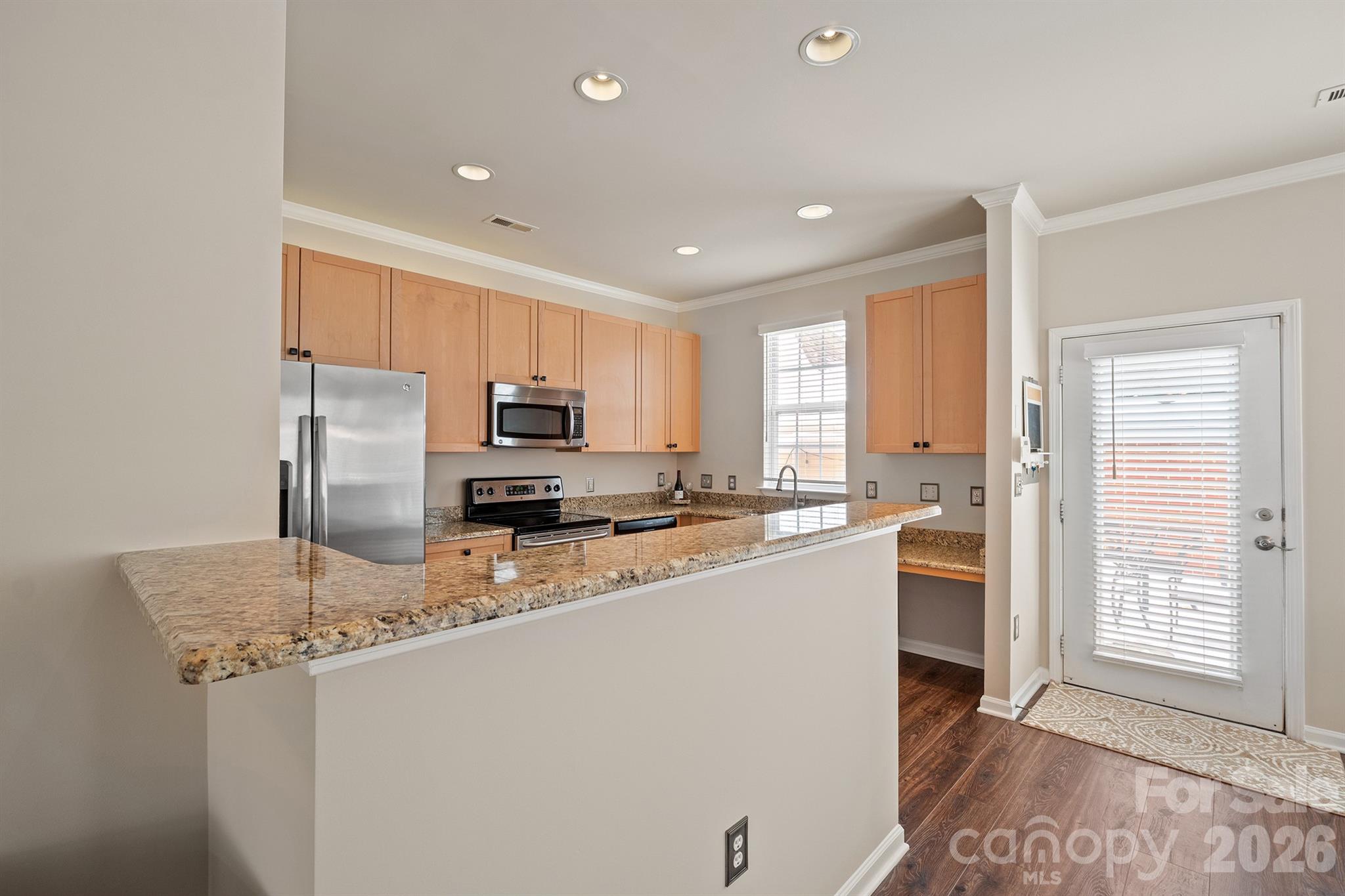 1001 Central Park Circle