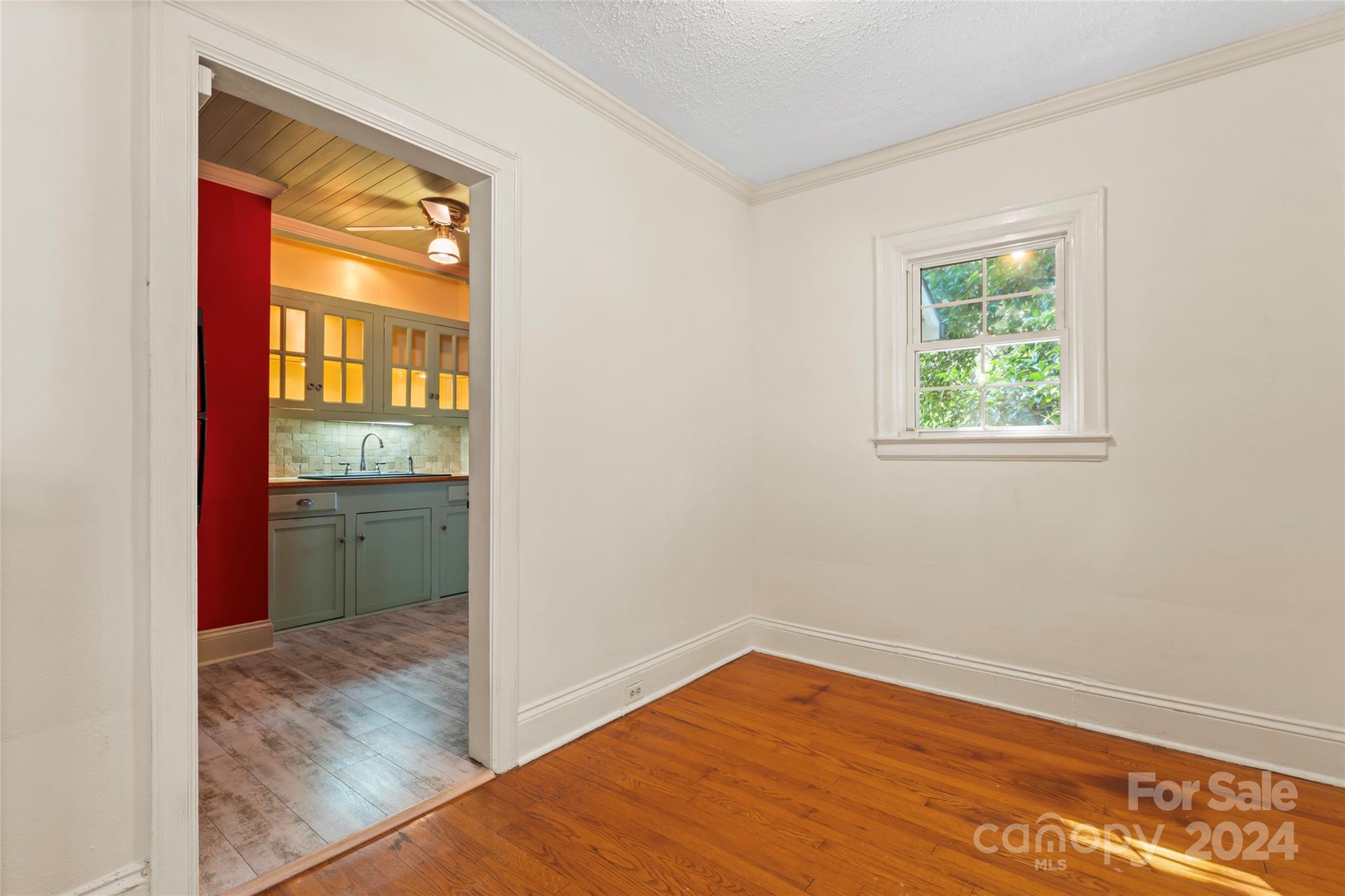 Club Square Condo - Residential