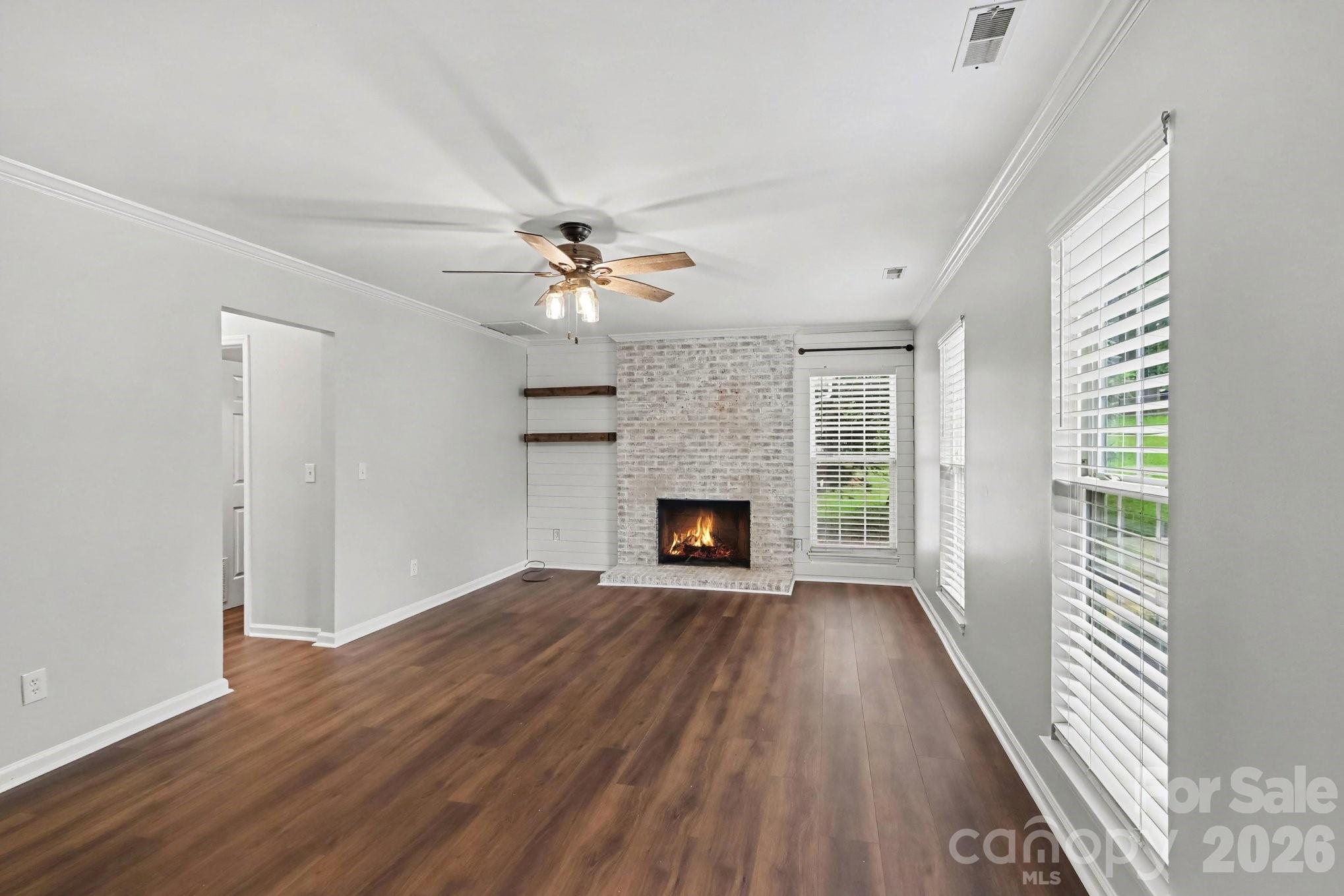 2132 Killarney Place