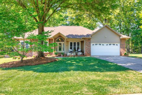 228 Timberlane Drive Belmont NC 28012