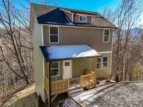 A home in Waynesville