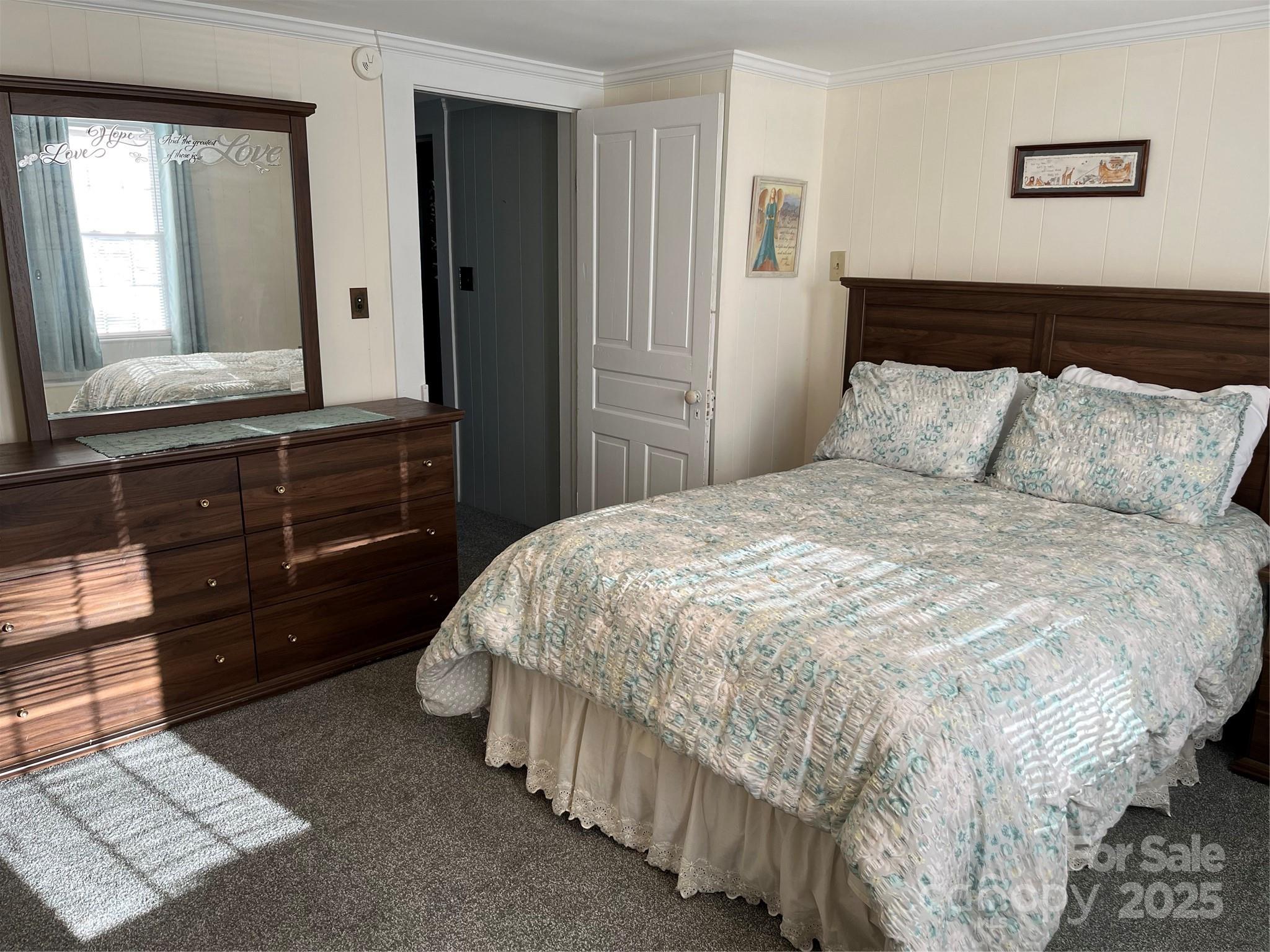 307 Gold Hill Avenue