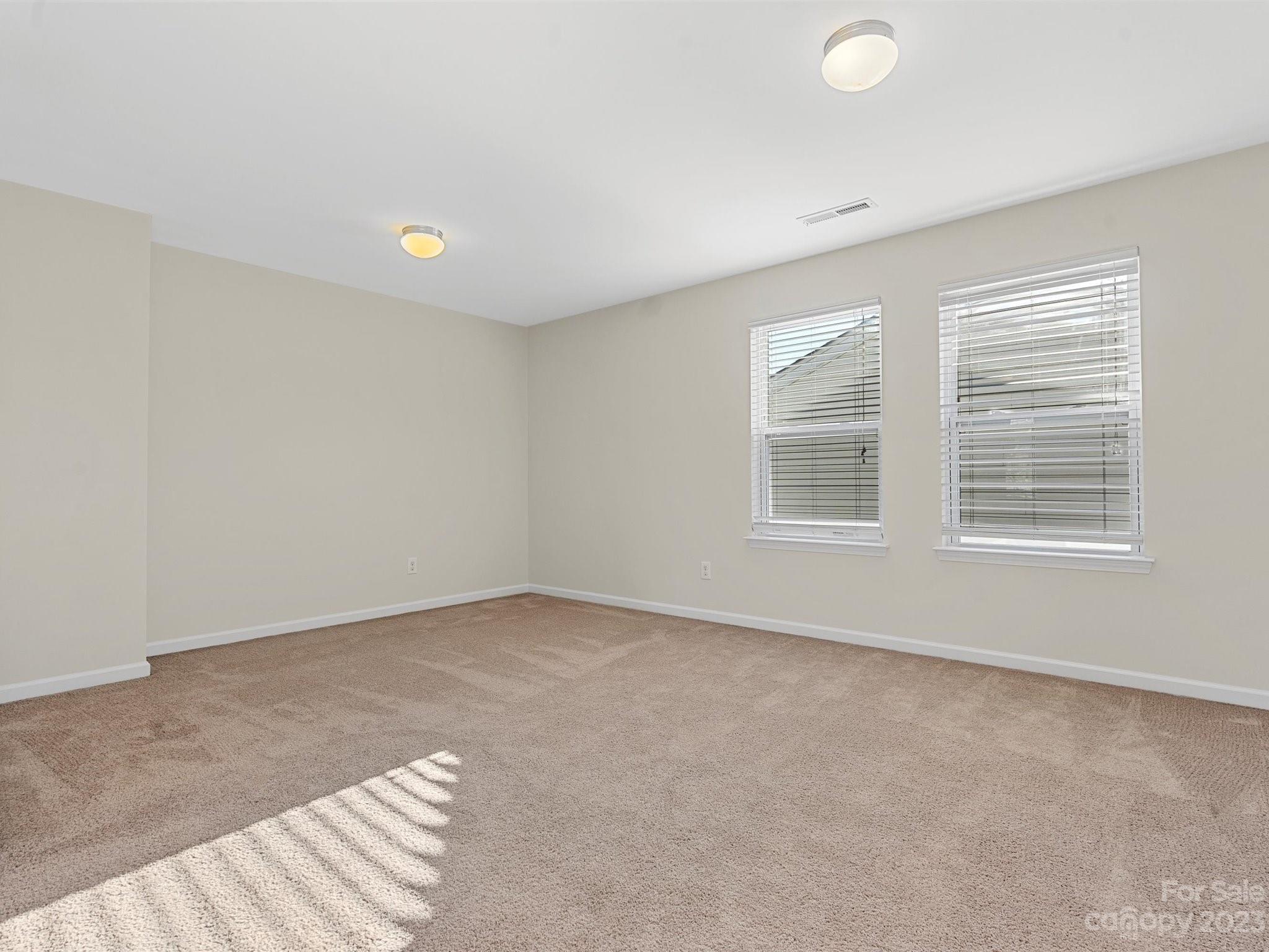 Newport Lakes - Residential