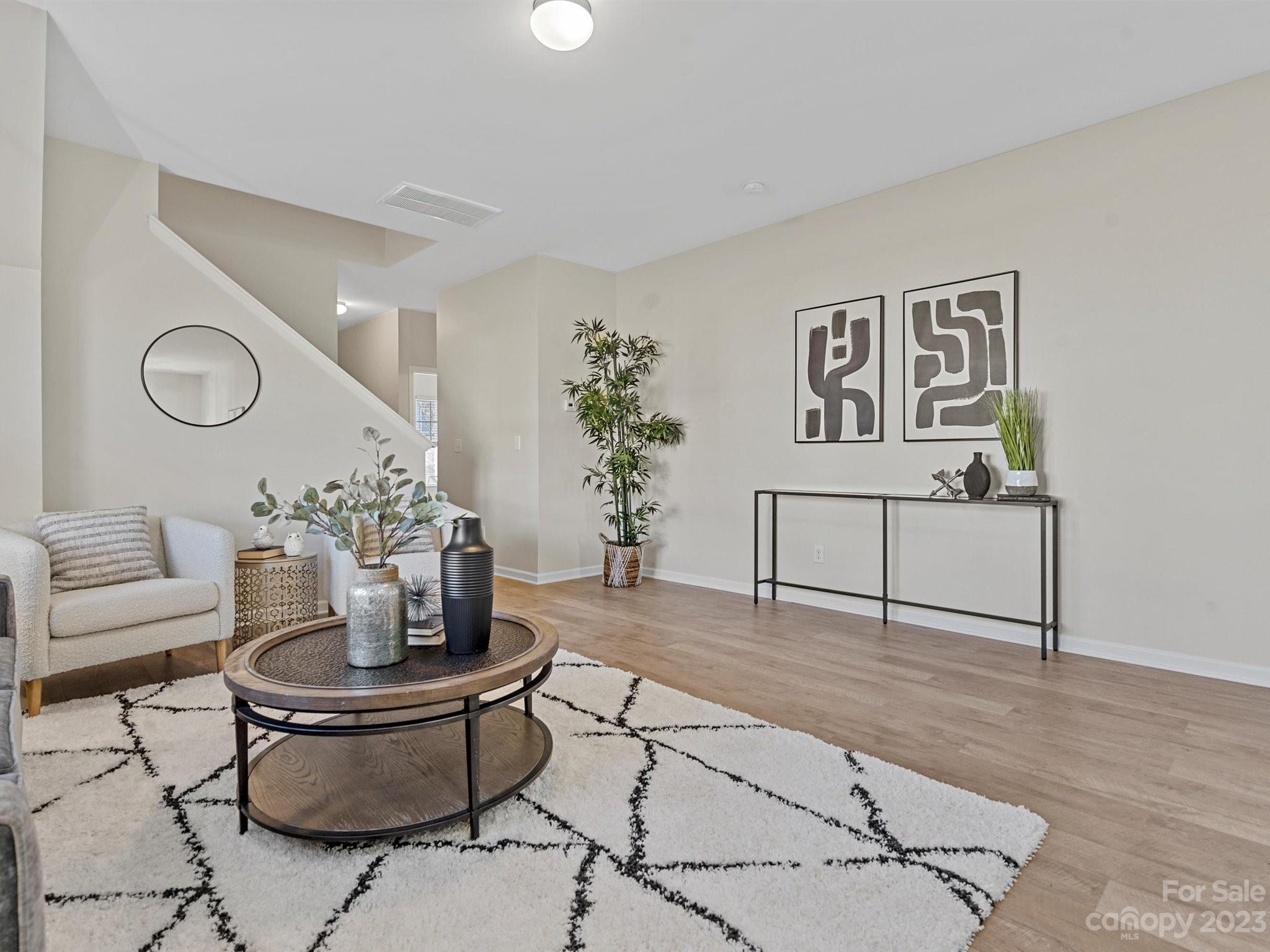 Newport Lakes - Residential