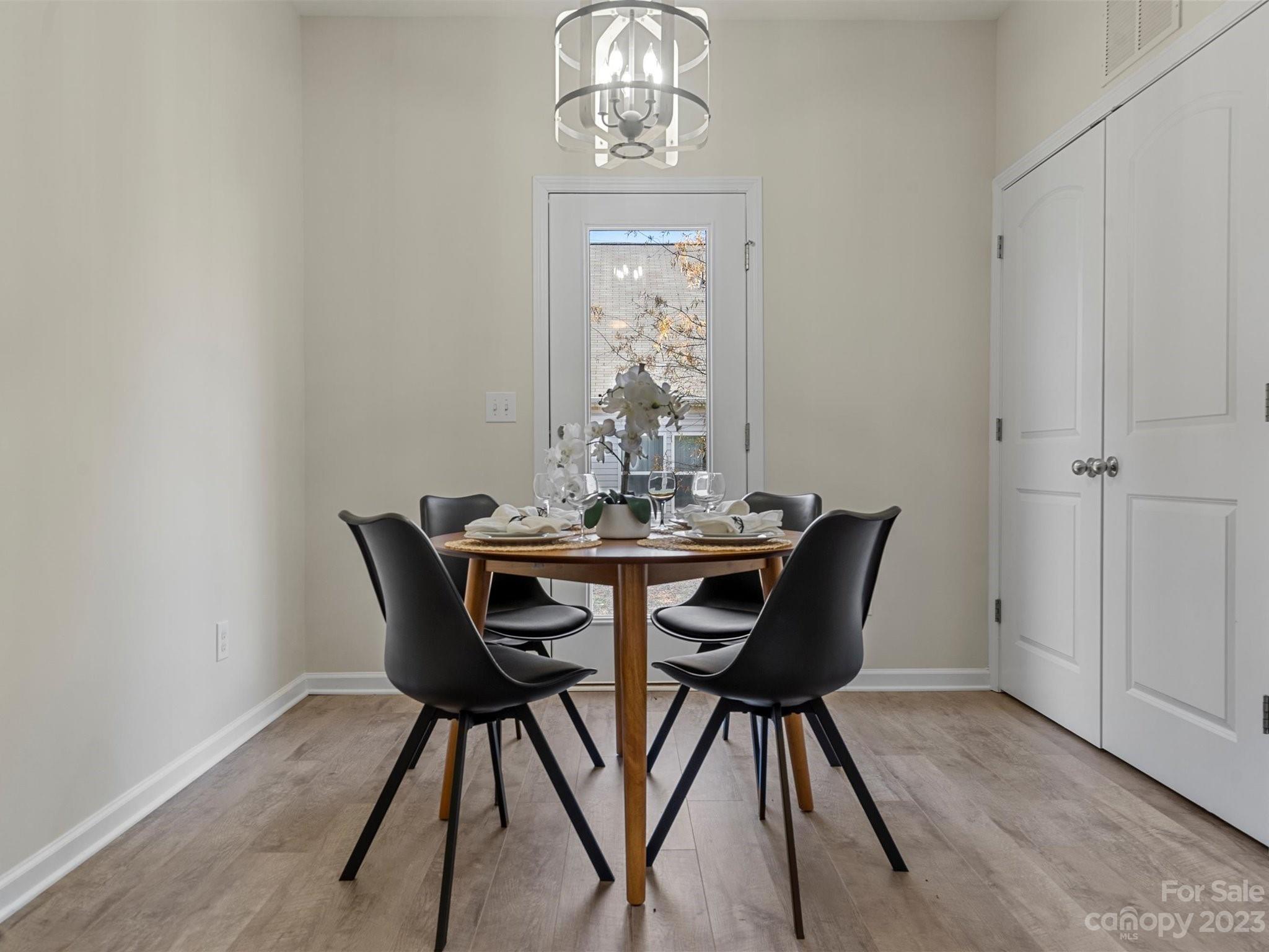 Newport Lakes - Residential