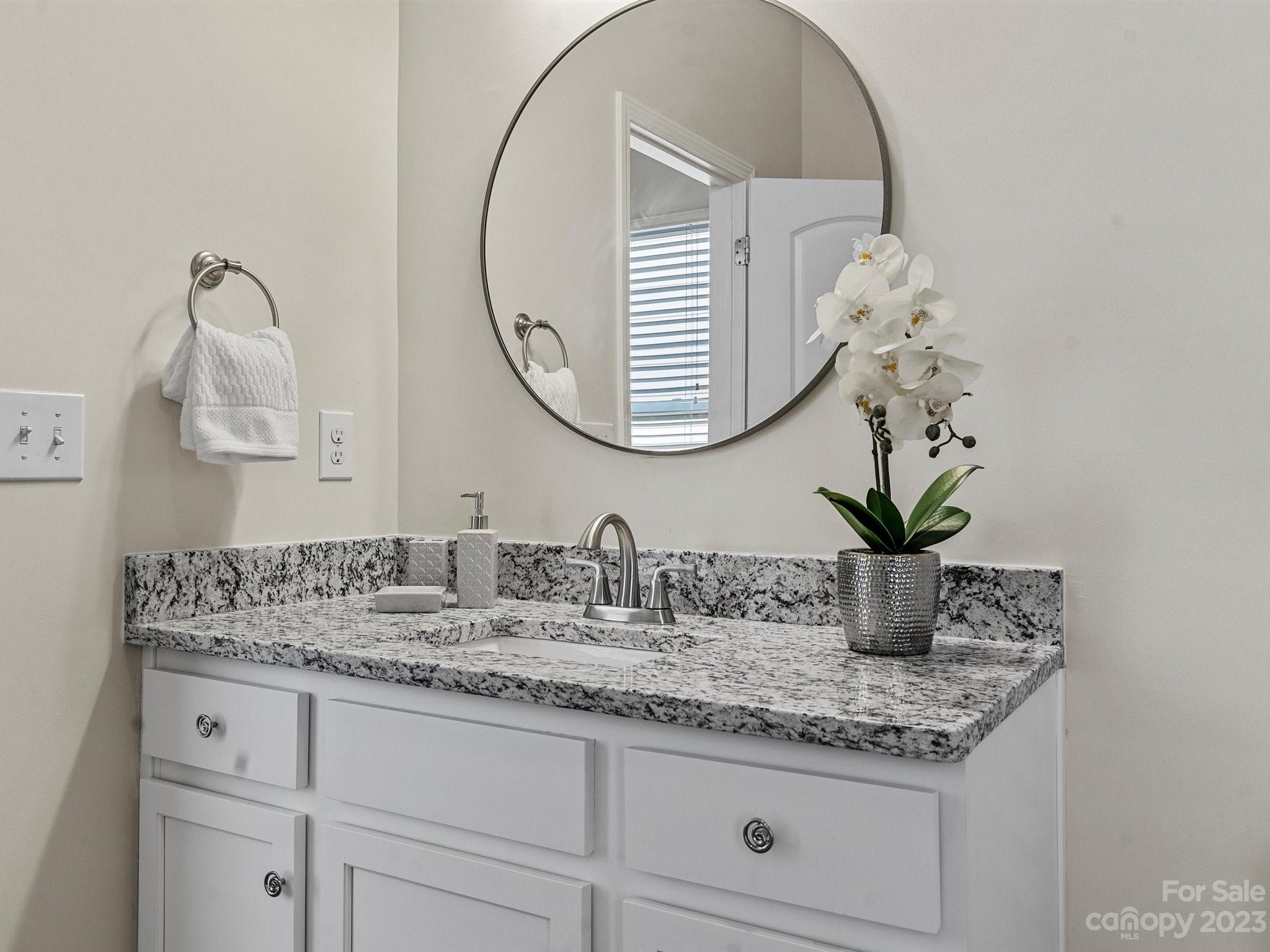 Newport Lakes - Residential