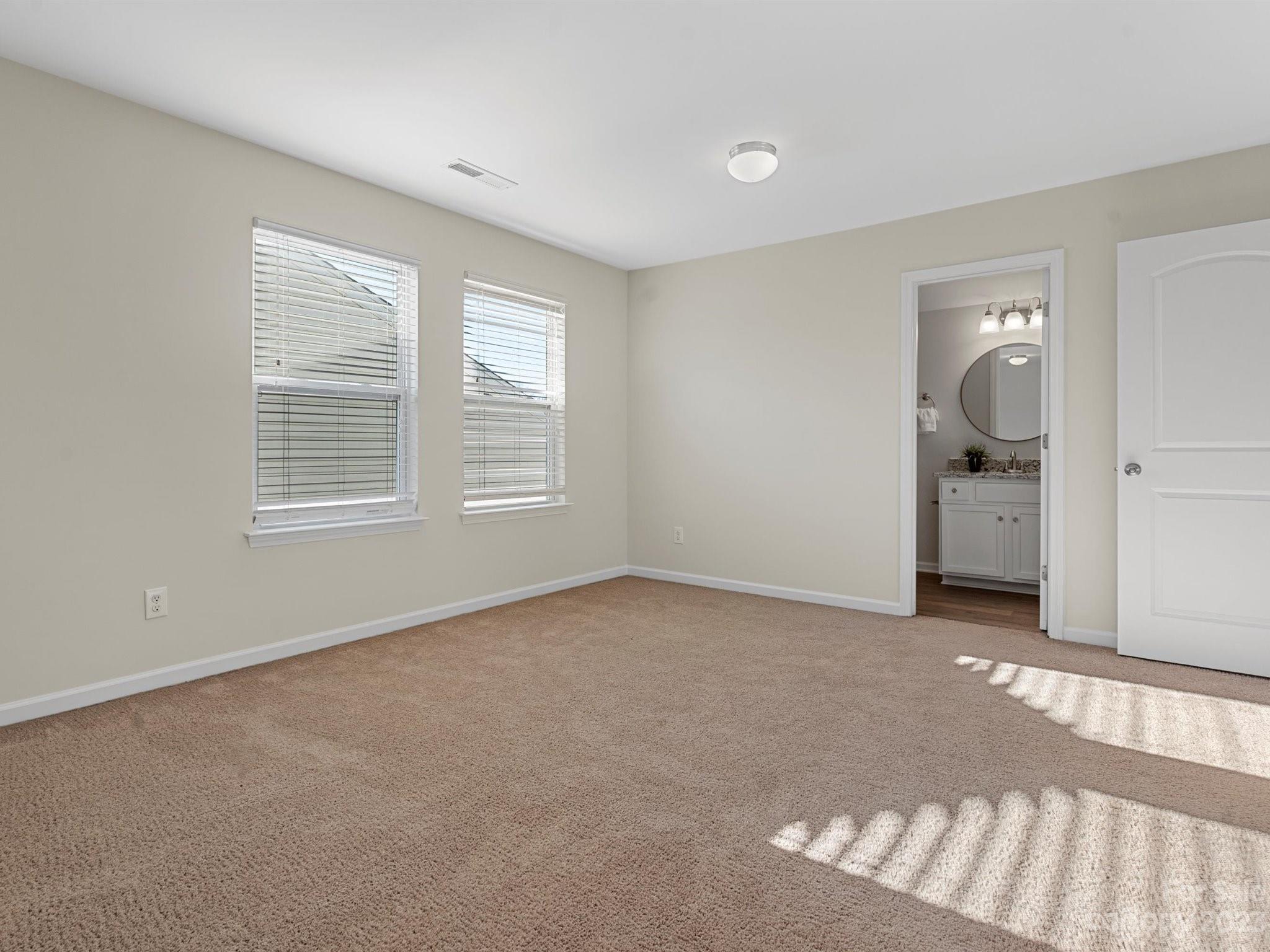 Newport Lakes - Residential