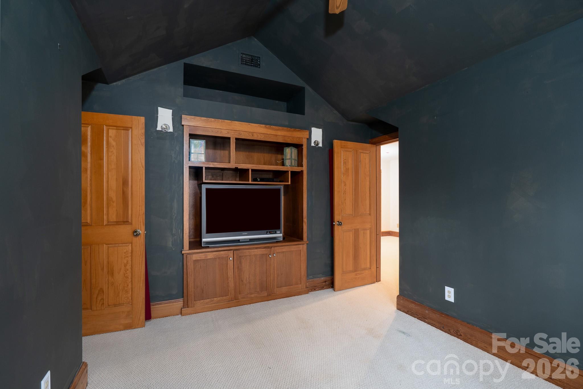 Uwharrie Point - Residential