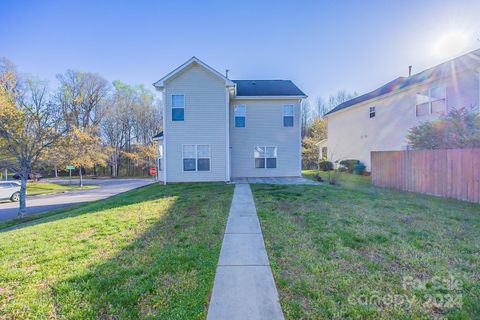 A home in Huntersville