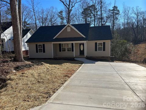 125 Oakhill Court 320 Mount Gilead NC 27306