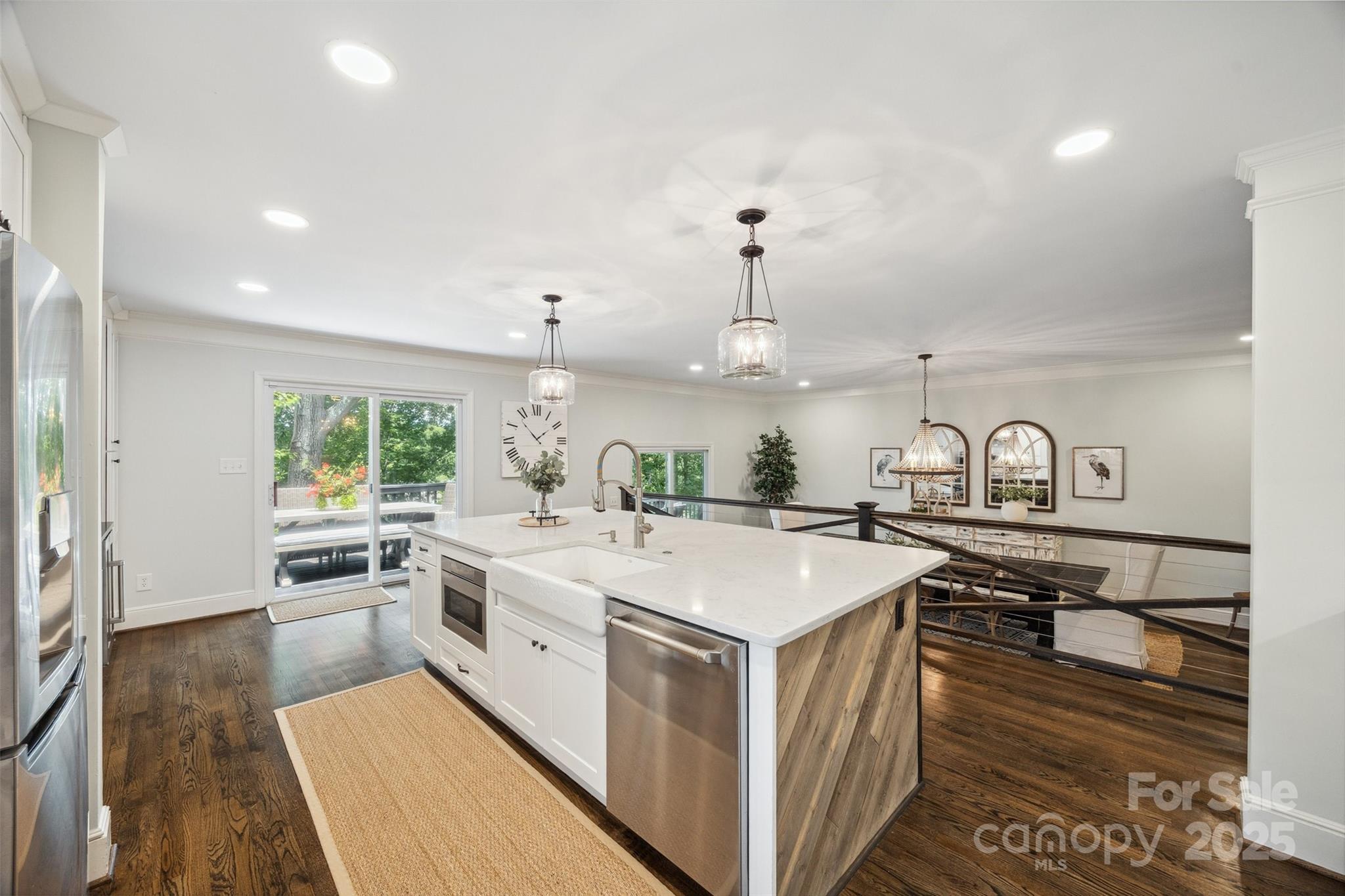 Tega Cay - Residential