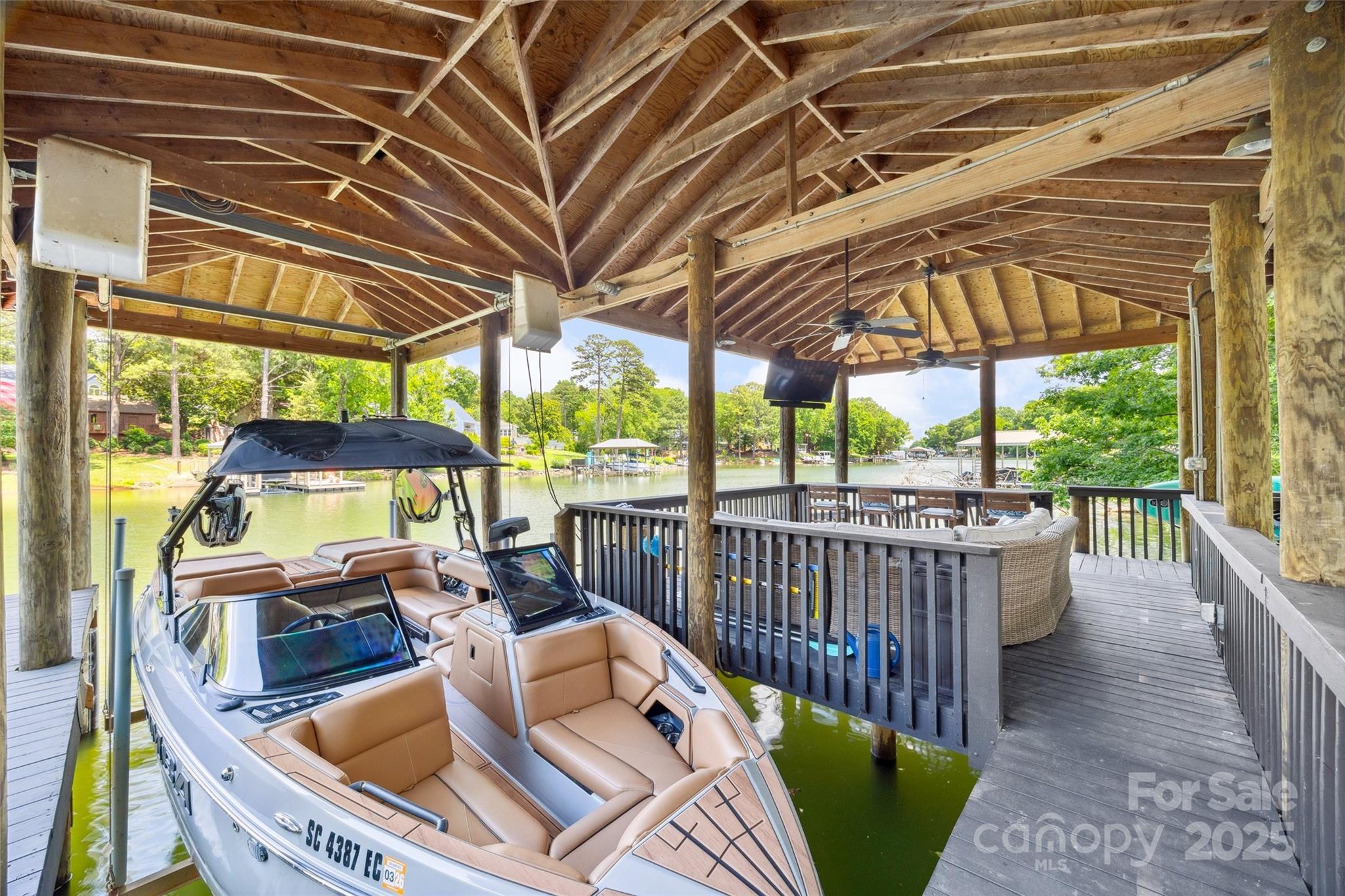 Tega Cay - Residential