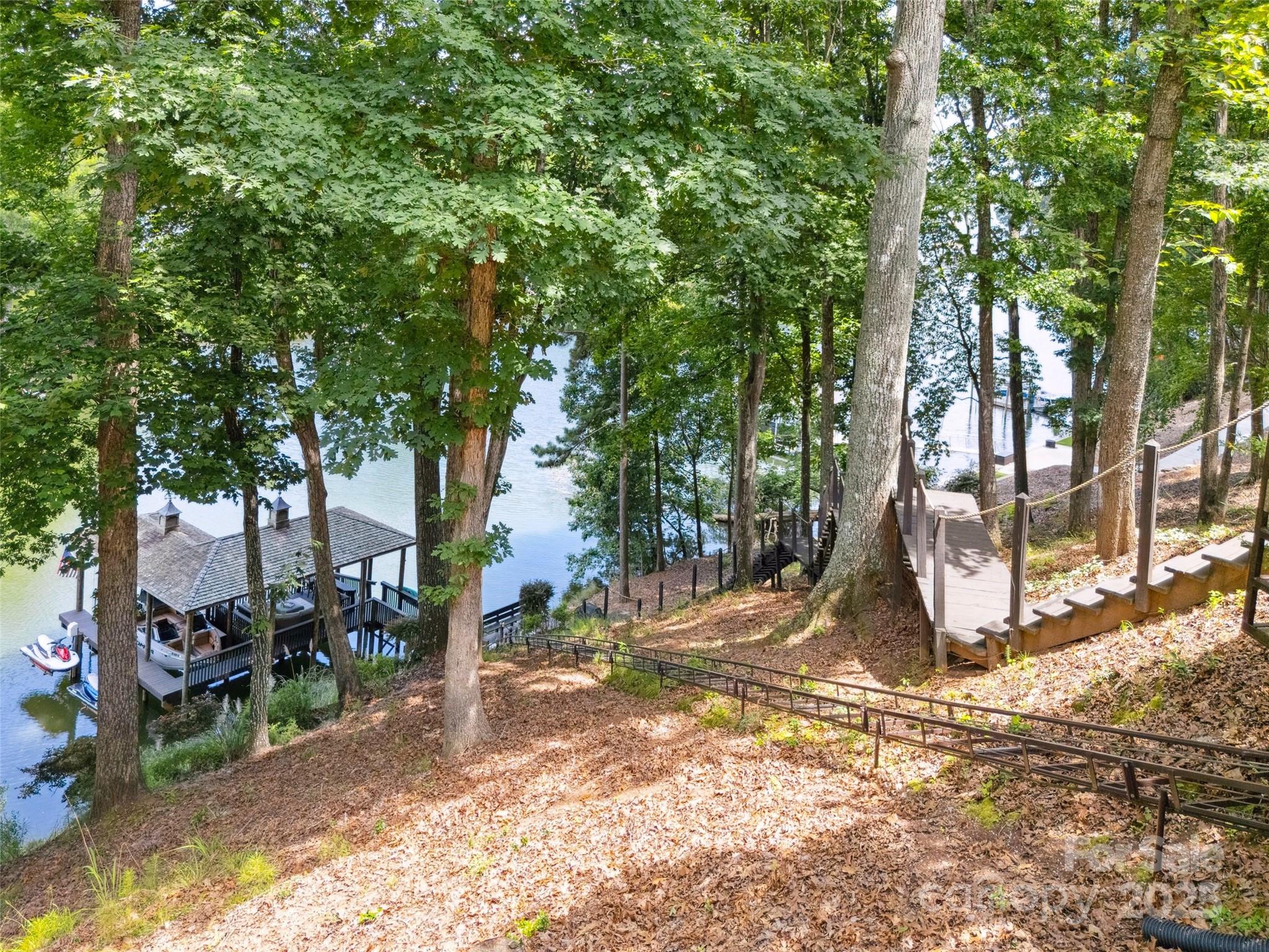 Tega Cay - Residential