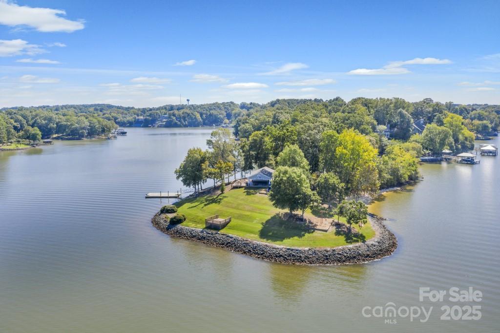 Tega Cay - Residential