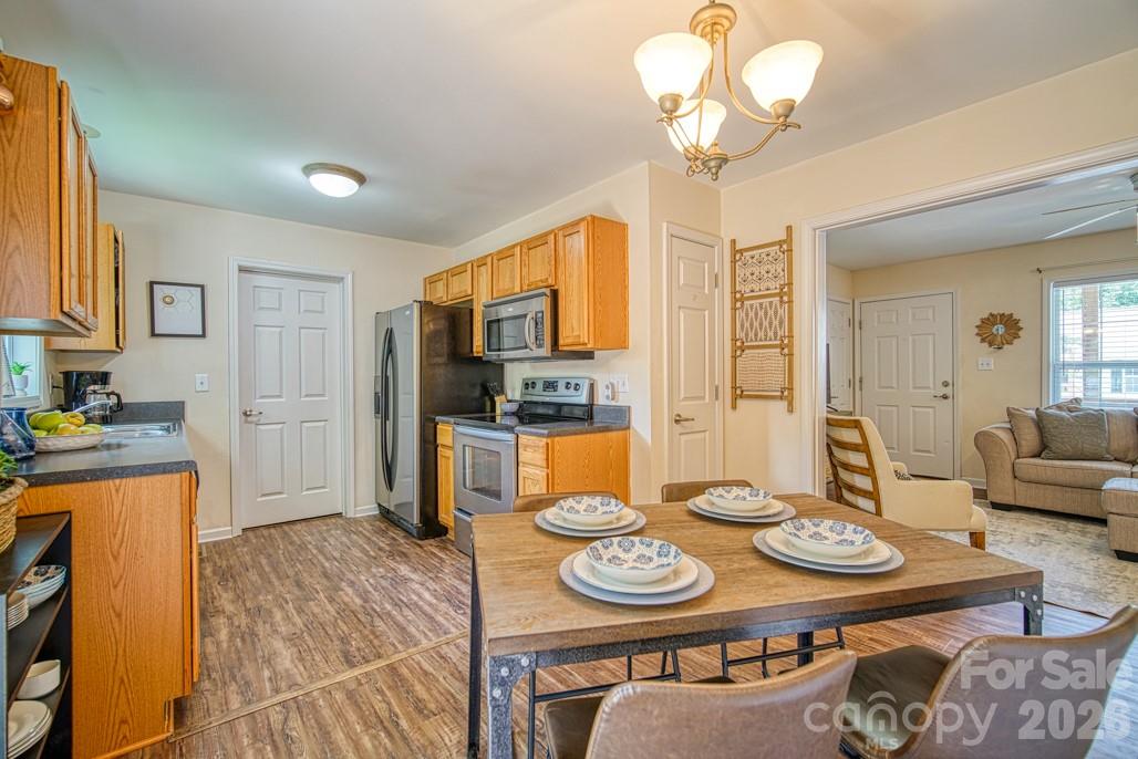 Addison Creek - Residential