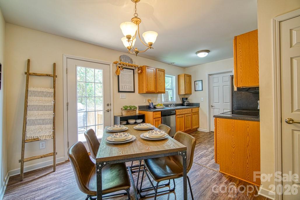 Addison Creek - Residential