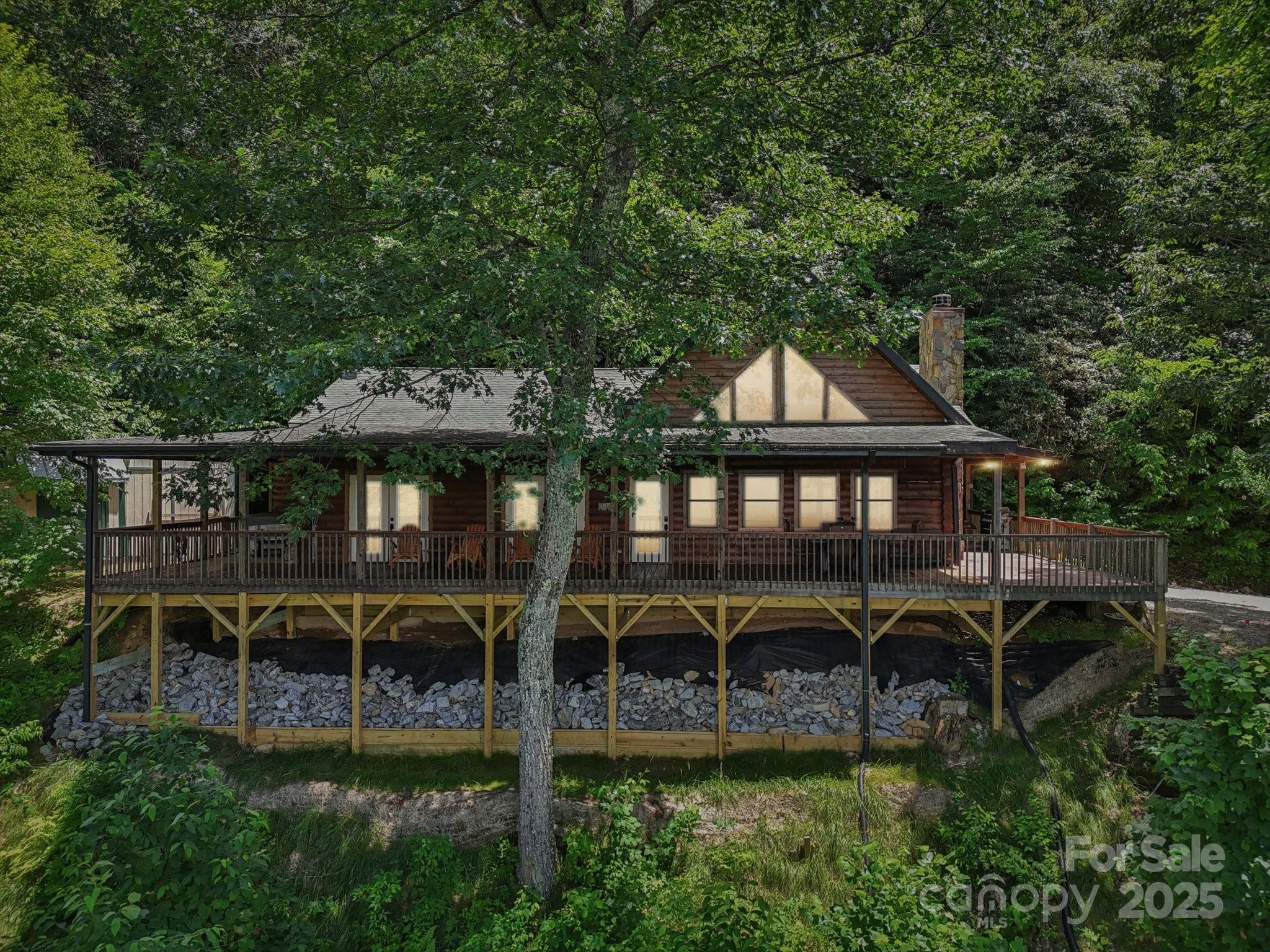 1253 Forest Drive
