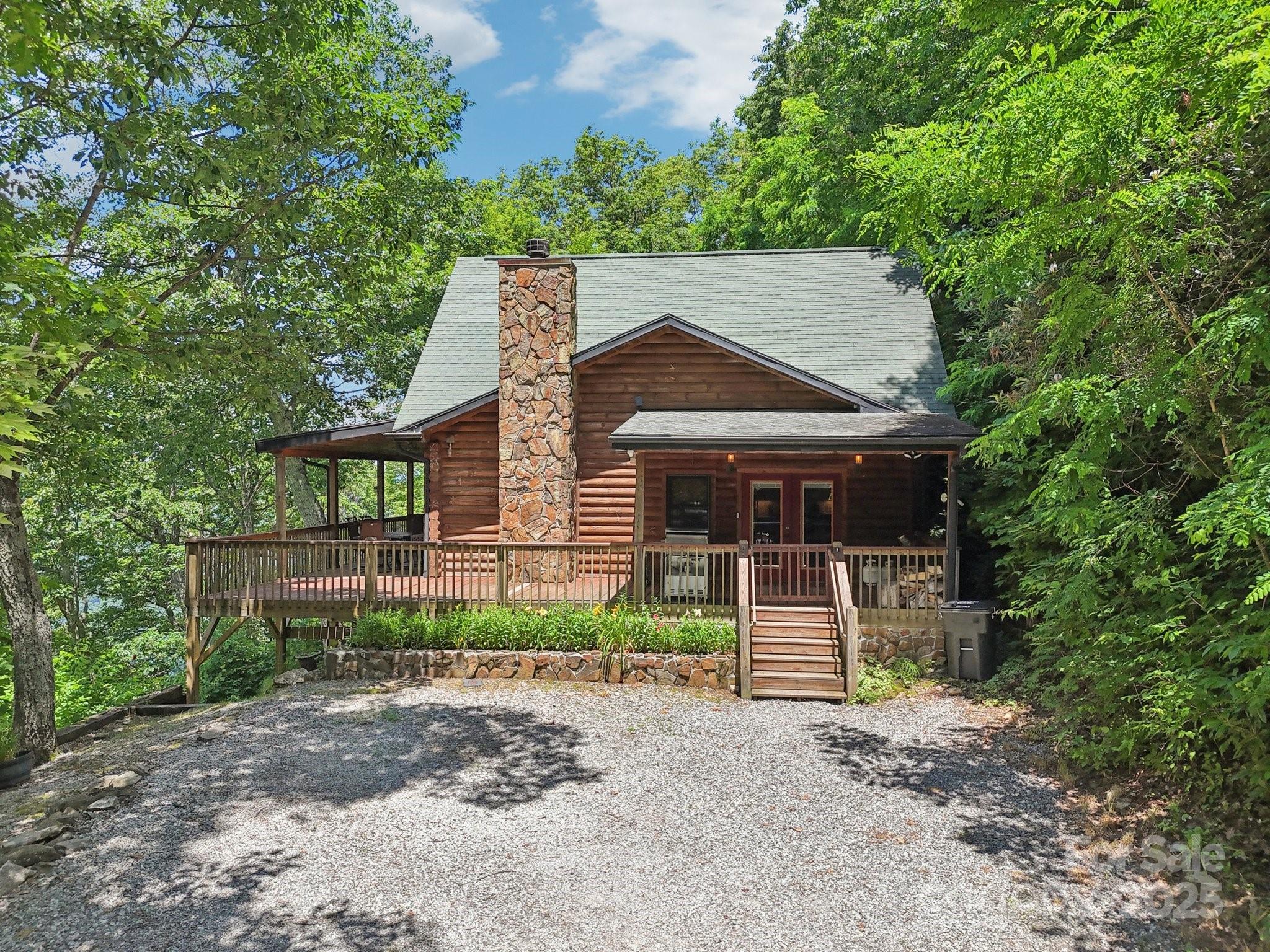 1253 Forest Drive