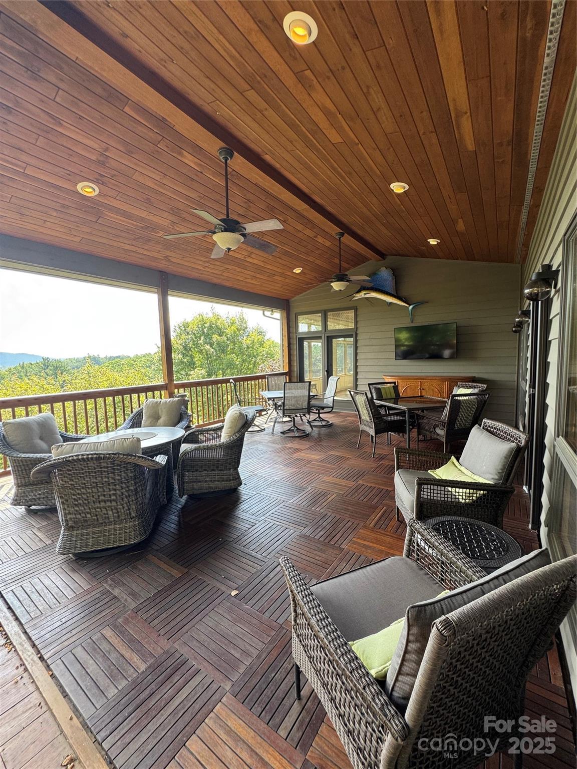 Linville Land Harbor - Residential