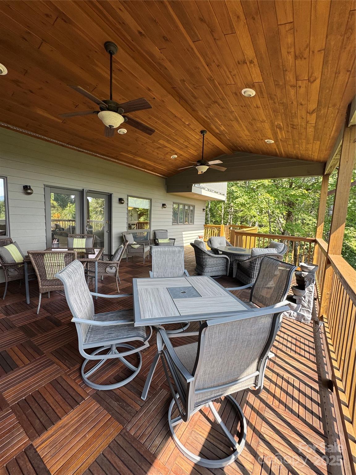 Linville Land Harbor - Residential