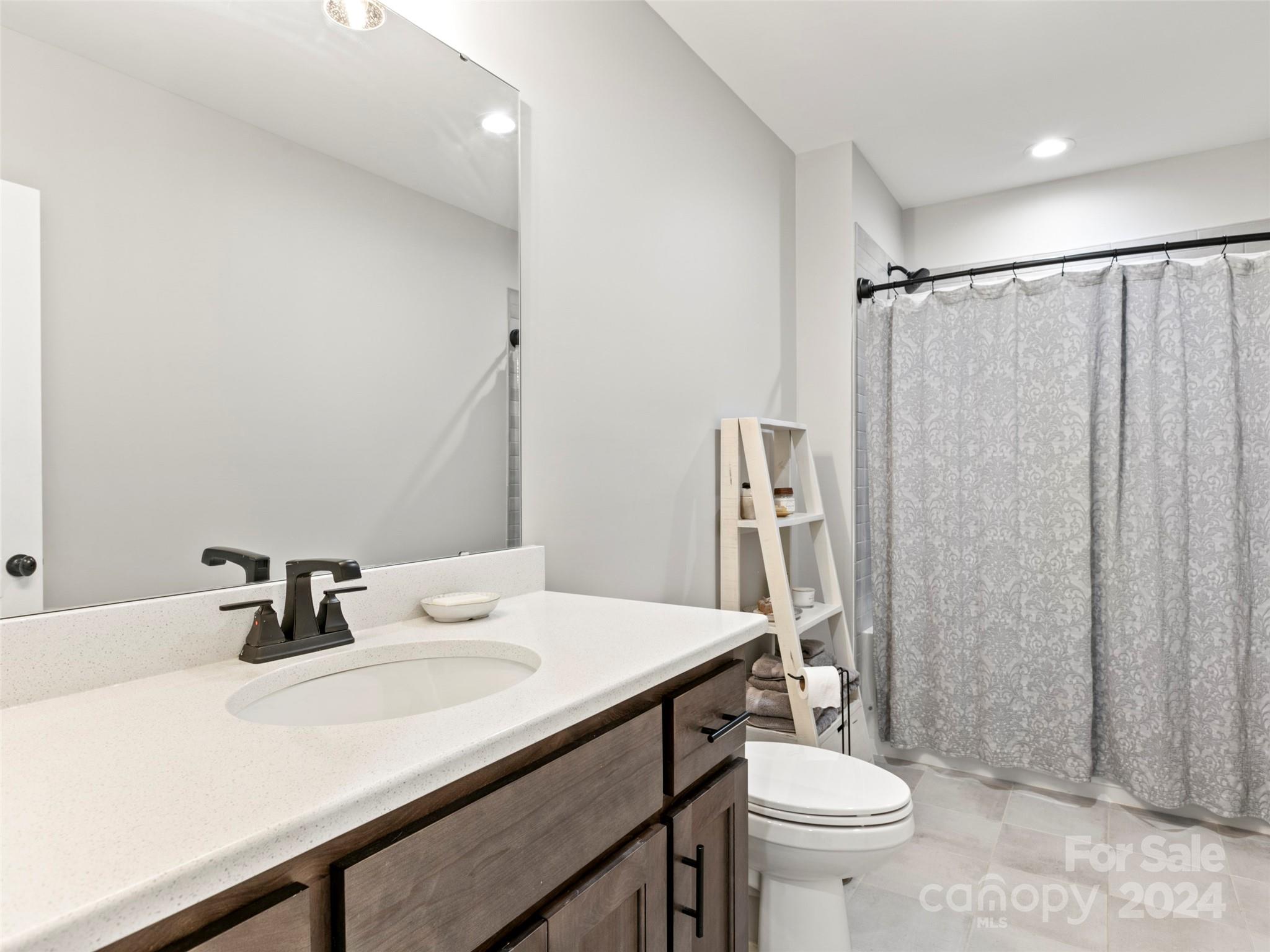 Lake Adger - Residential