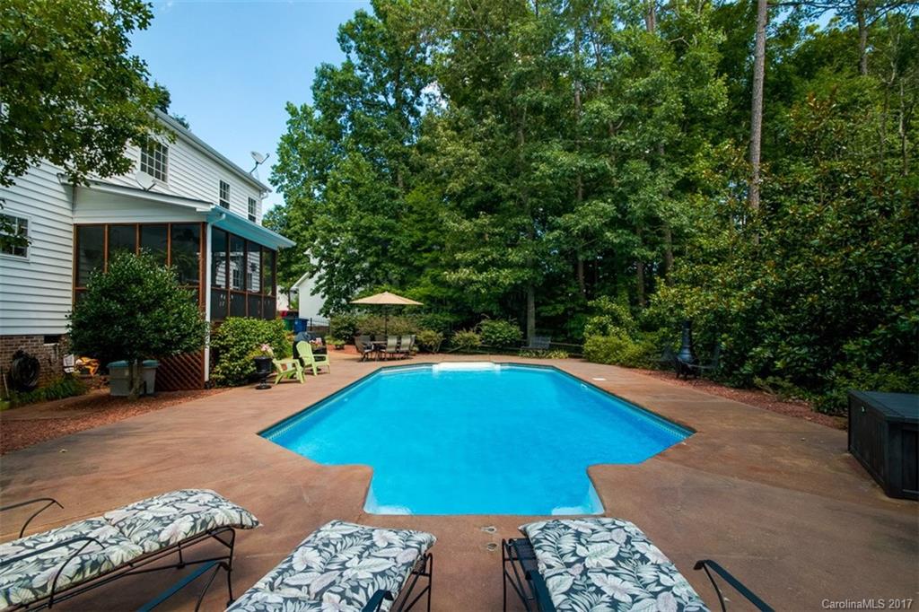 Country Woods East - Residential