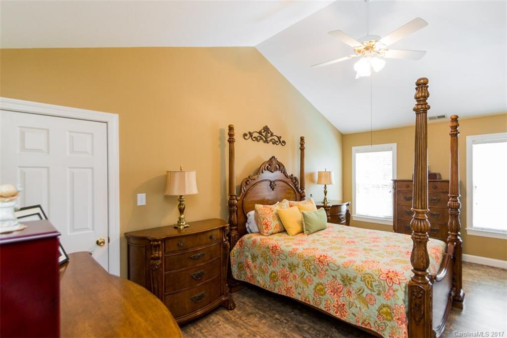 Country Woods East - Residential