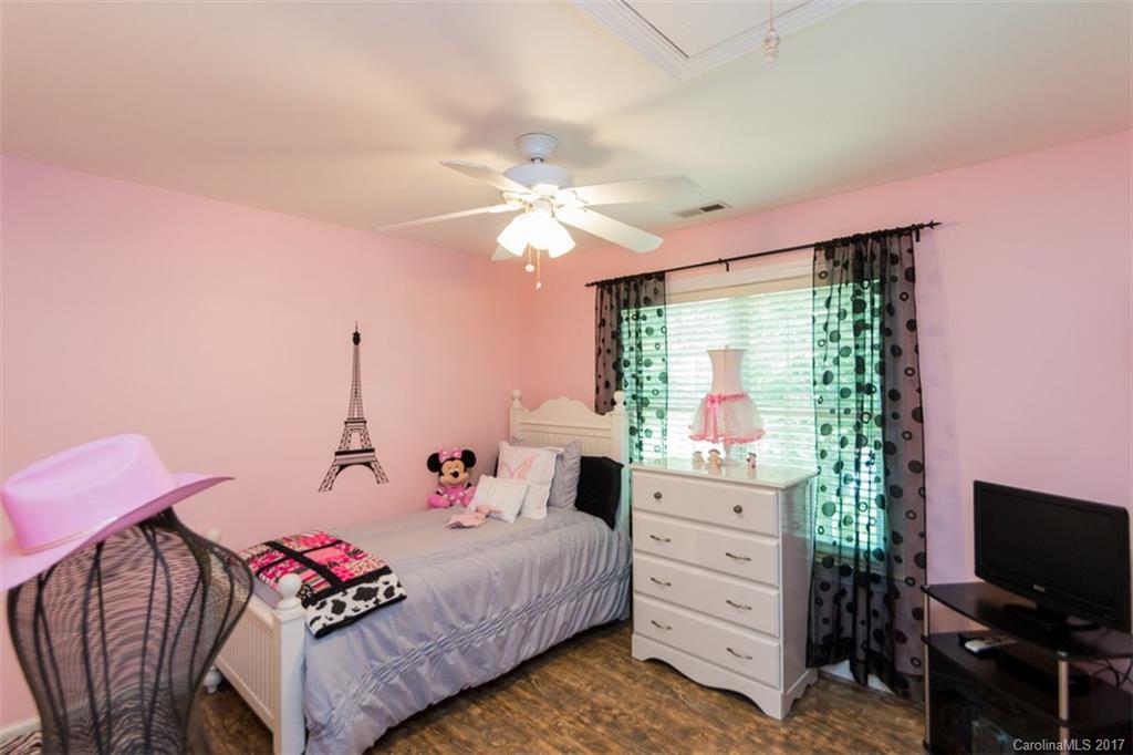 Country Woods East - Residential