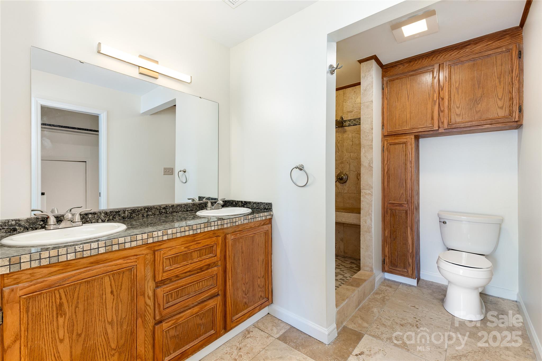 Emerald Point - Residential