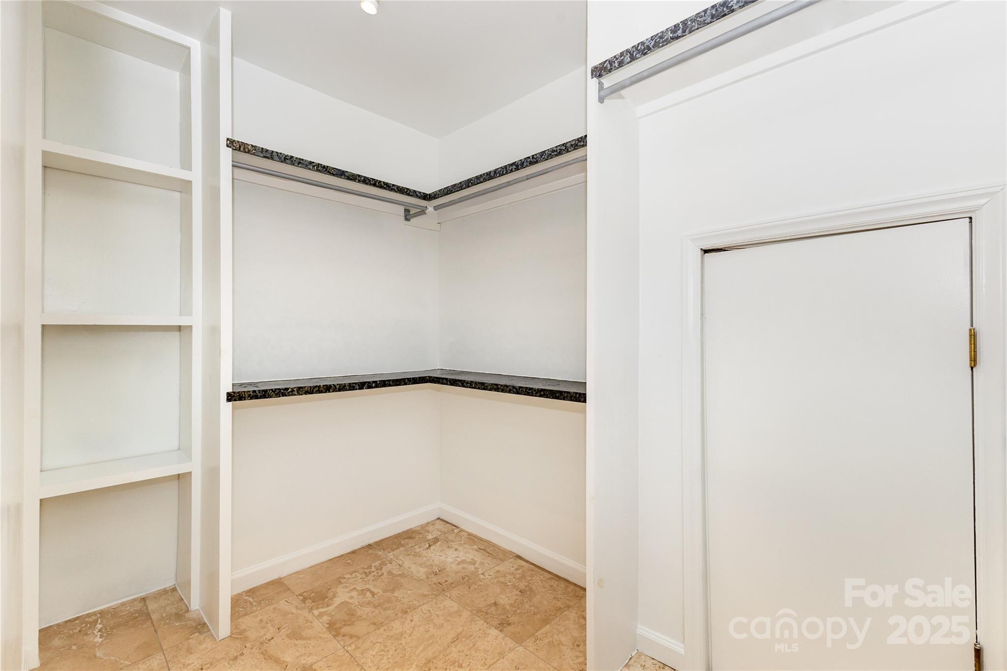 Emerald Point - Residential