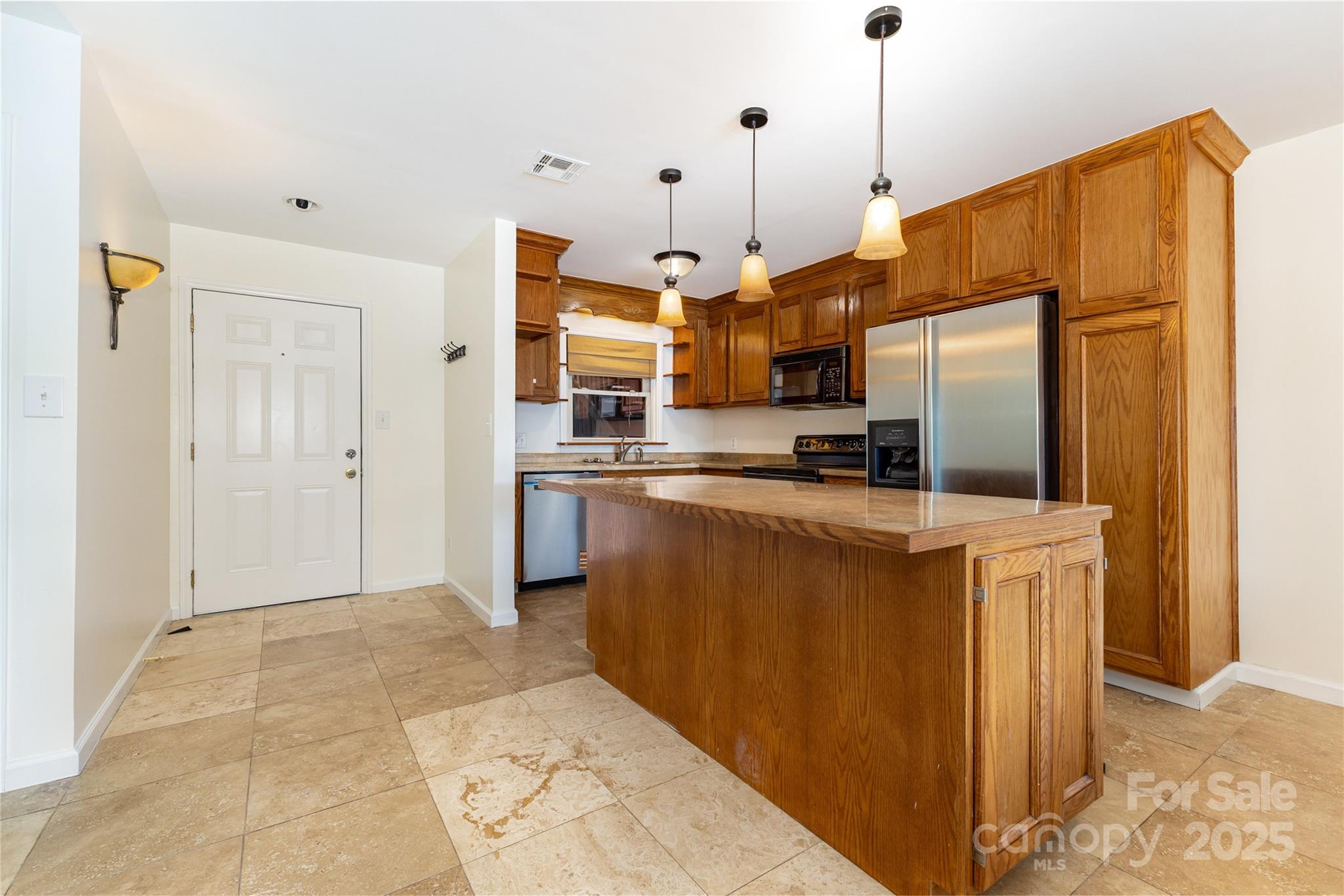 Emerald Point - Residential