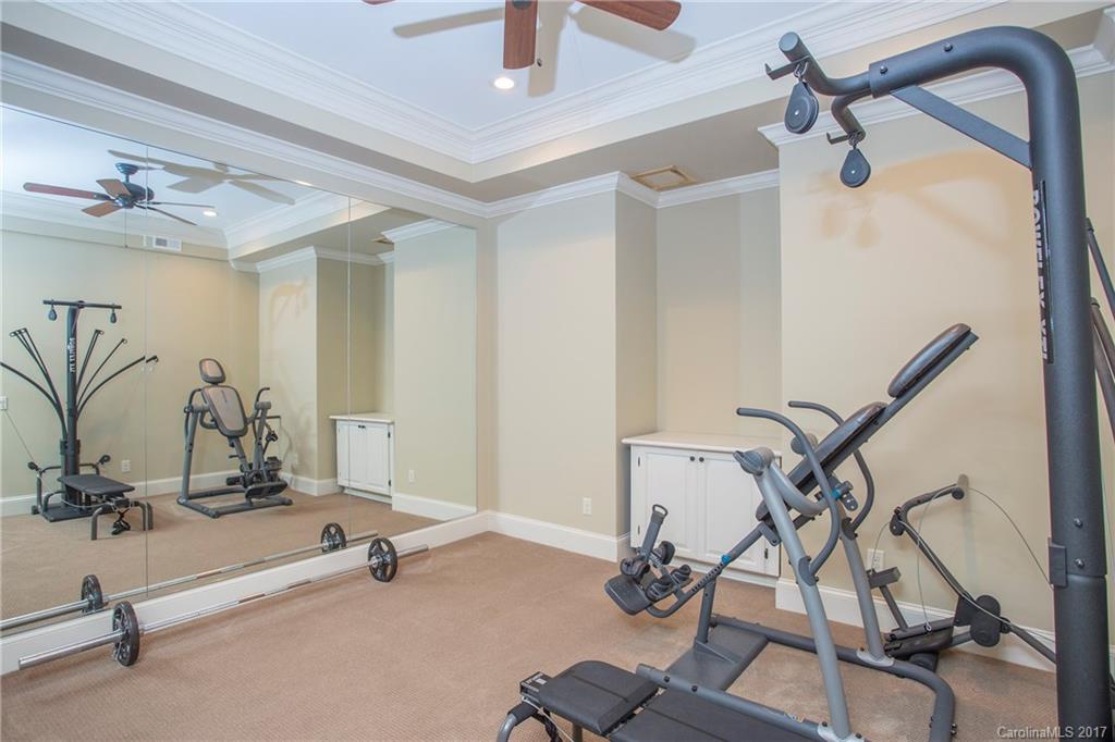 The Peninsula - Residential