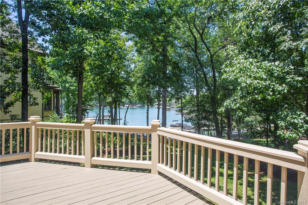 The Peninsula - Residential